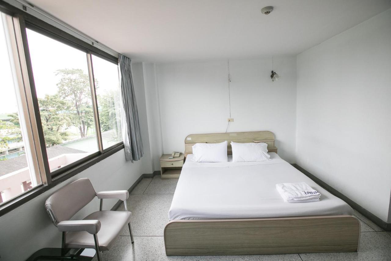 Tokyo Hotel Ubon Ratchathani Eksteriør bilde
